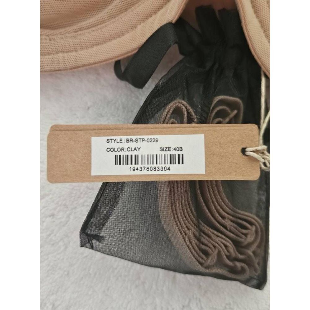 Skims underwire convertible bra Nwt‎ - Picture 4 of 9
